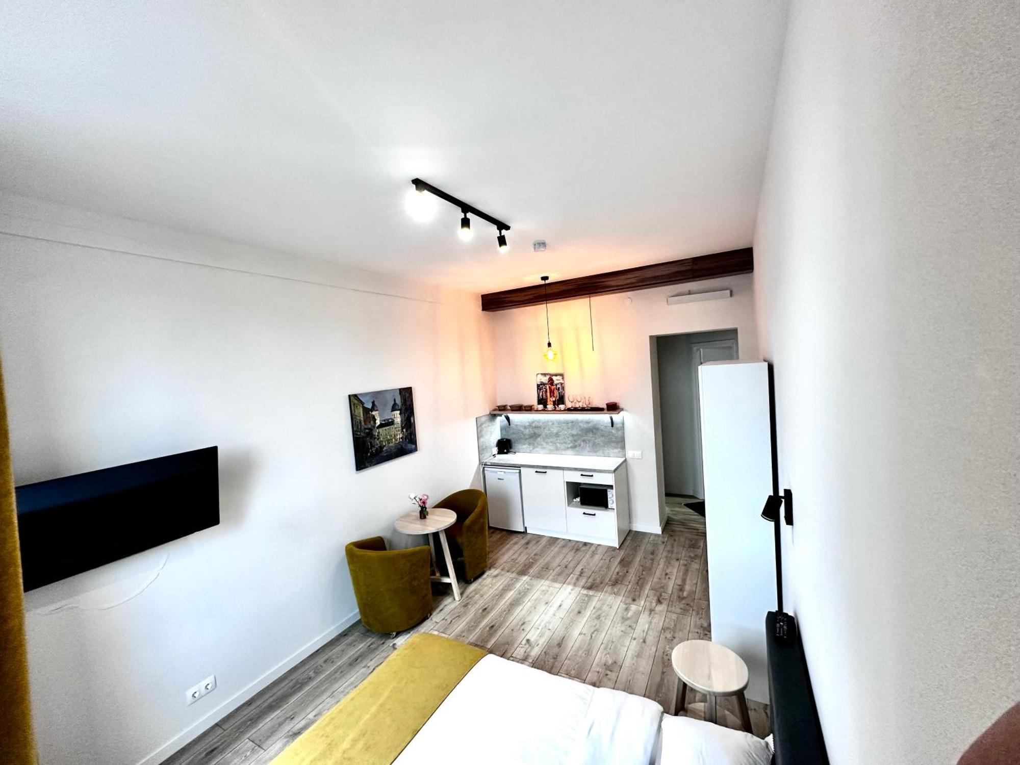Hotel Gallery 21 Lviv Extérieur photo