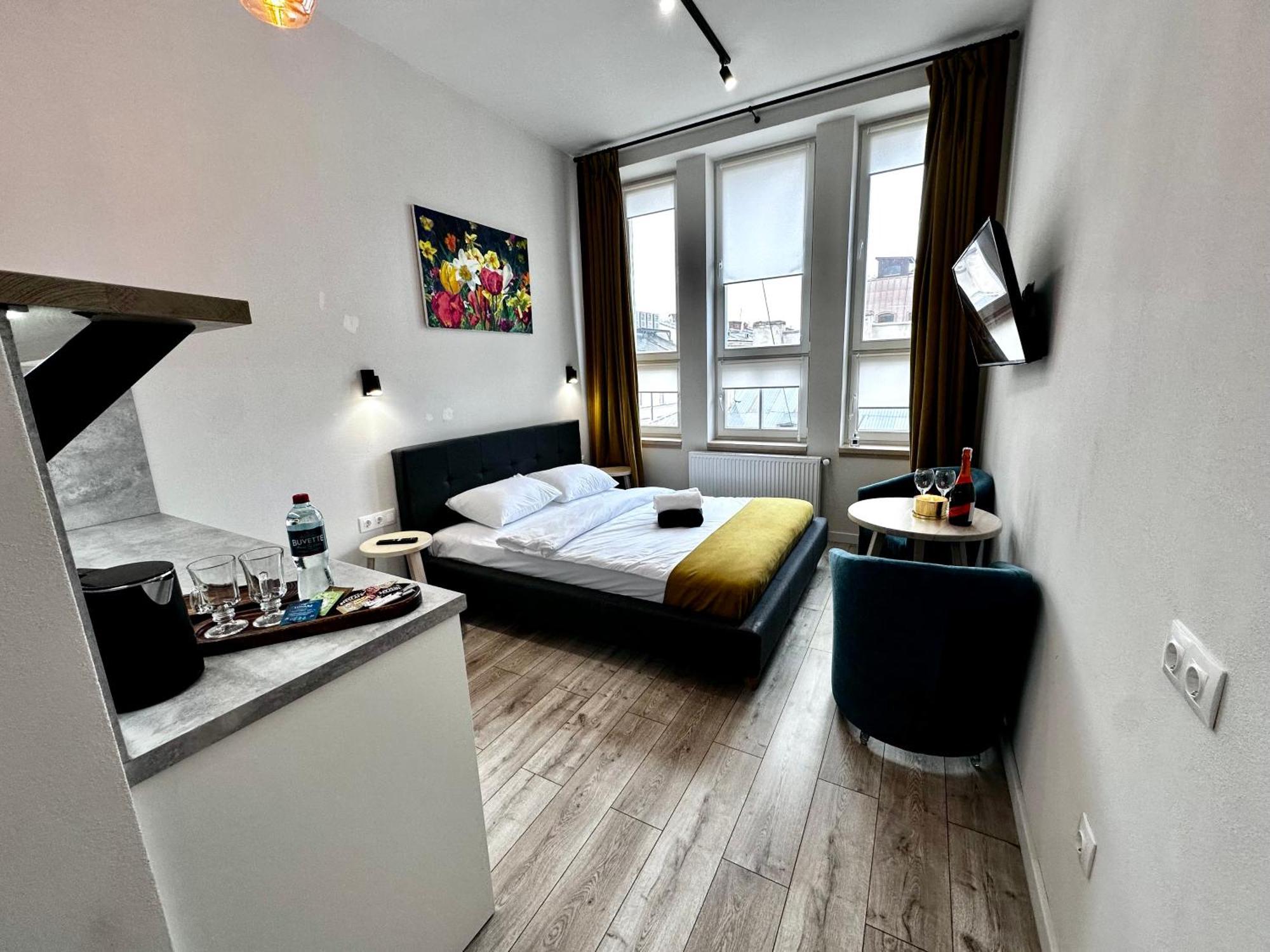 Hotel Gallery 21 Lviv Extérieur photo